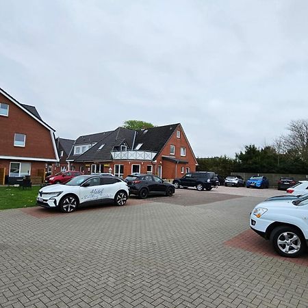 Hotel Dorfkrug Buesum - Guenstige Altbauzimmer Am Oland Exteriör bild